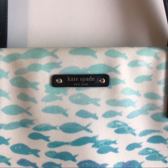🚫SOLD🚫KATE SPADE adorable fishy tote bag - Picture 2 of 8